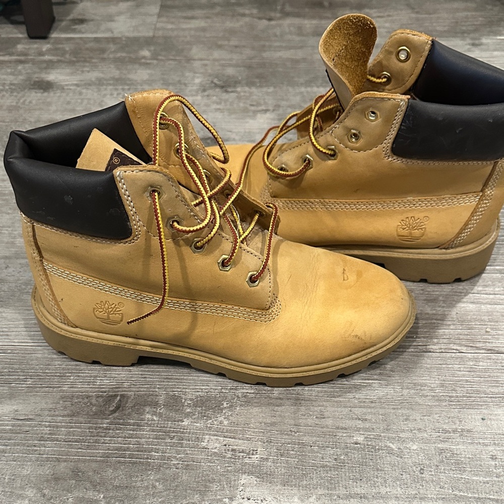 Timberland Kids/Womens Wheat Leather Boots